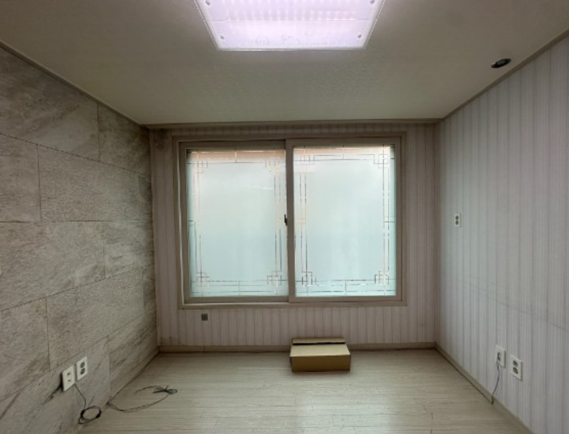 빌라 거실 샷시 금액 알려주세요  견적의뢰 첨부 이미지 1 - image.png