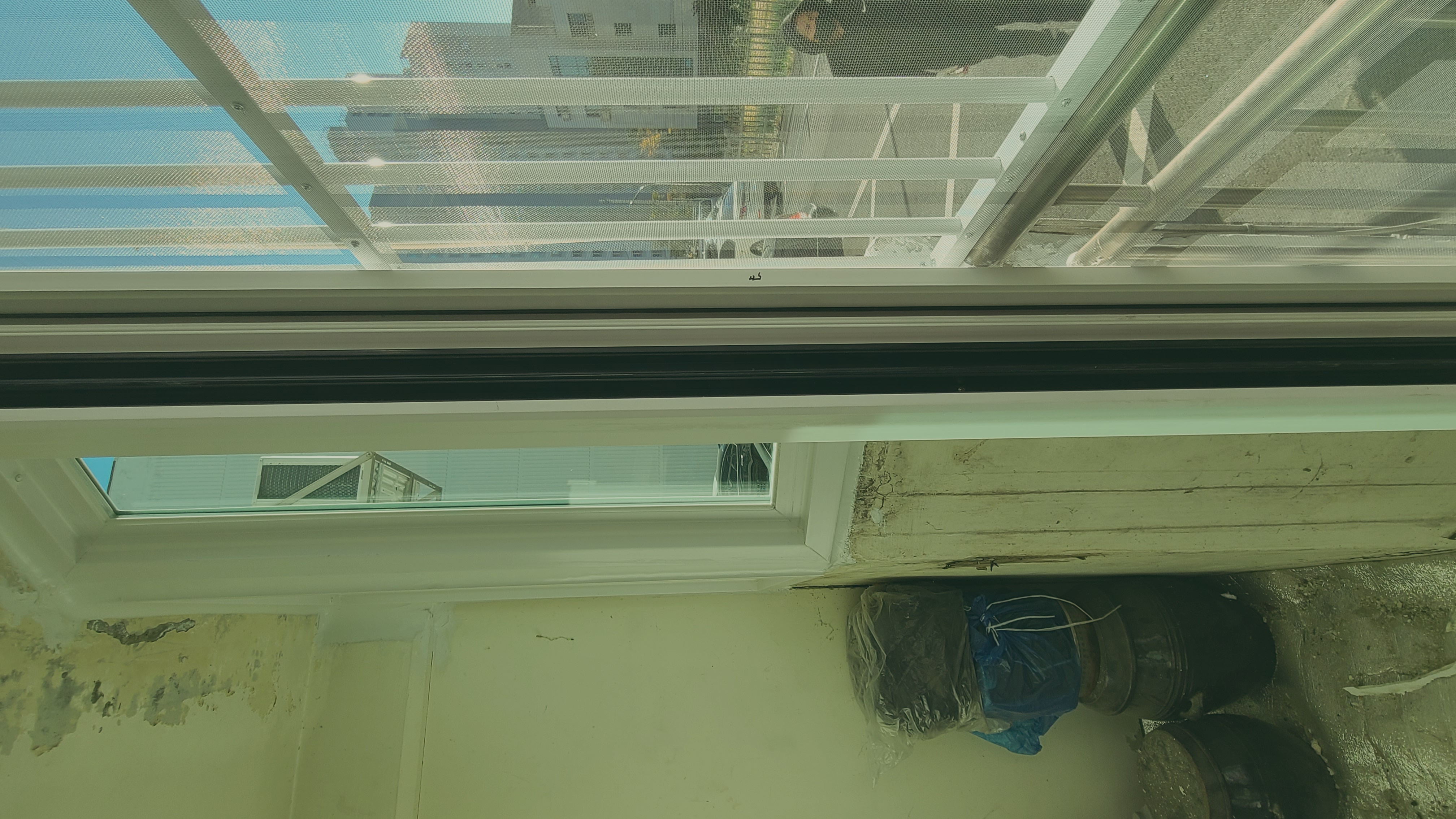 약수동 목산빌라 18평 전체샷시 관리자 답변 1 첨부 이미지 3 - 20221019_172936.jpg