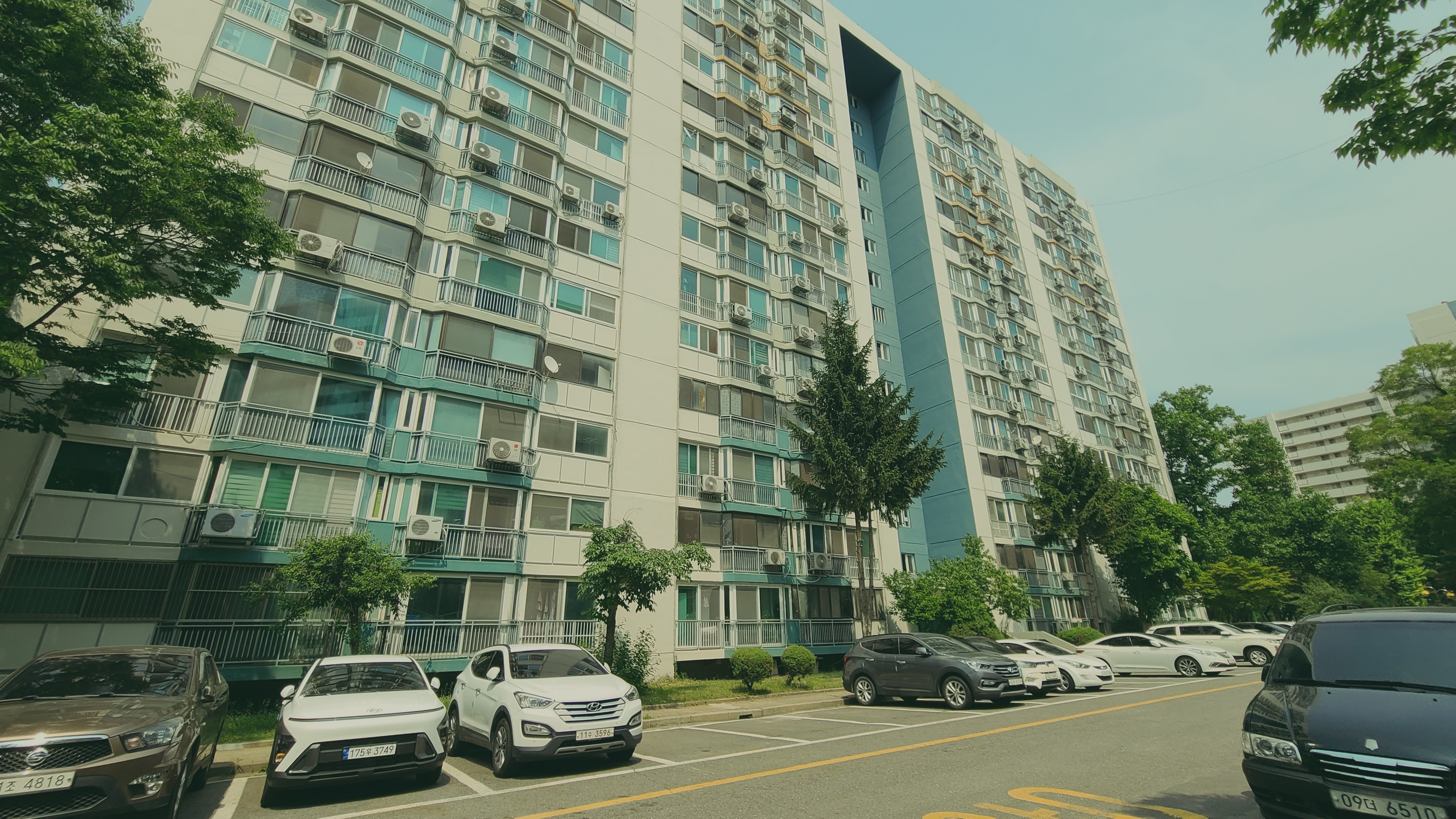 거실 통창부터 안방·화장실까지, 만수주공2단지 화이트 프레임 창호 교체기 시공 사진 12