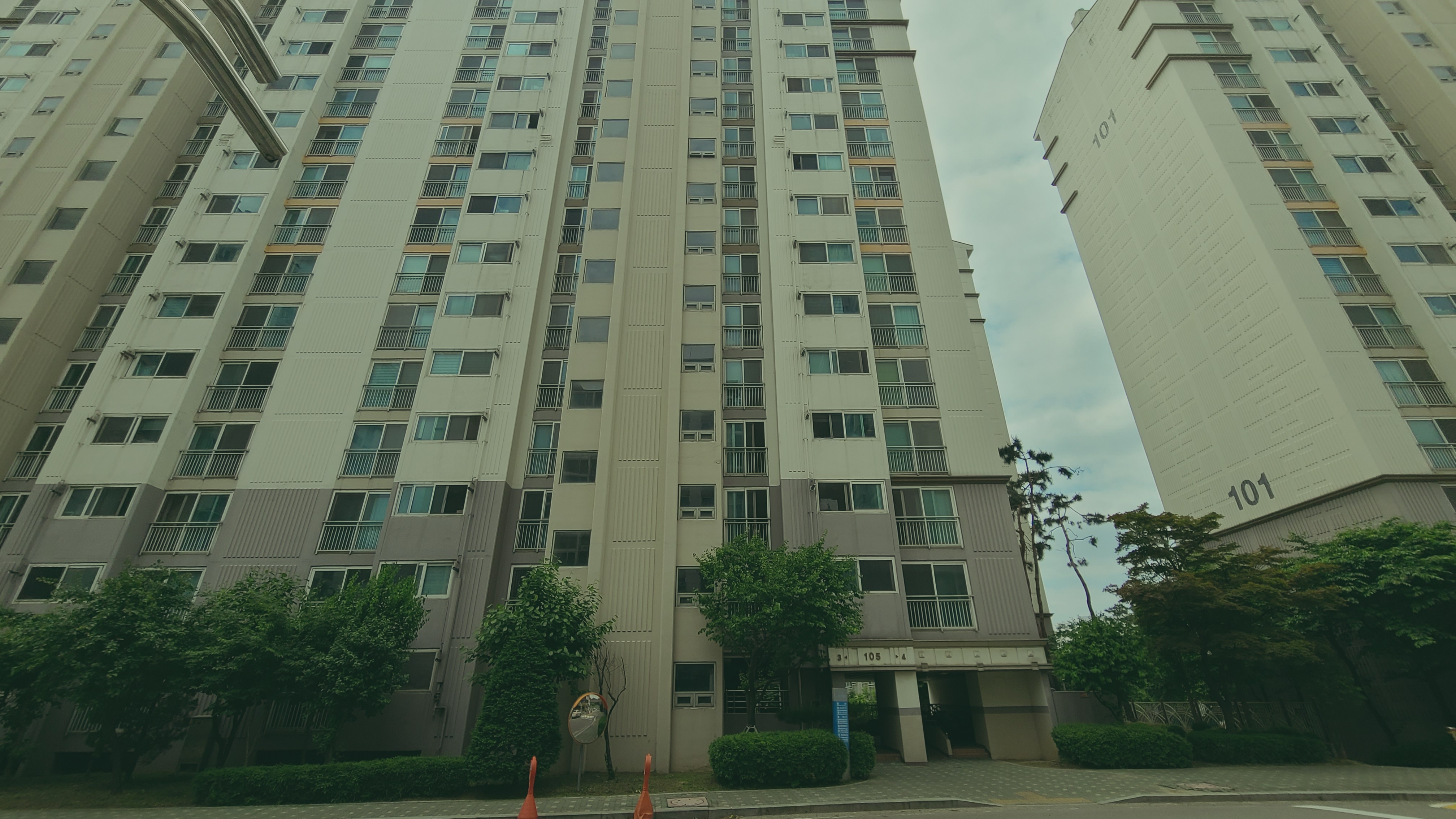 화성 효행로 발코니 창호 교체 – LX 지인 창으로 바뀐 채광 기록 시공 사진 11